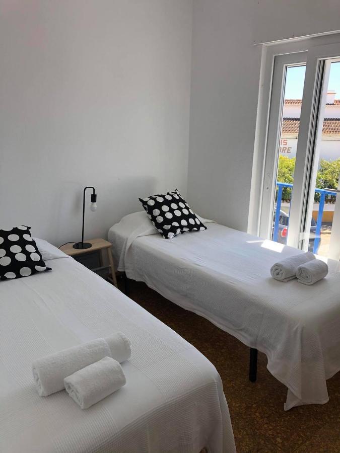הוילה וילה נובה דה מילפונטס Sunshine Patio Getaway מראה חיצוני תמונה